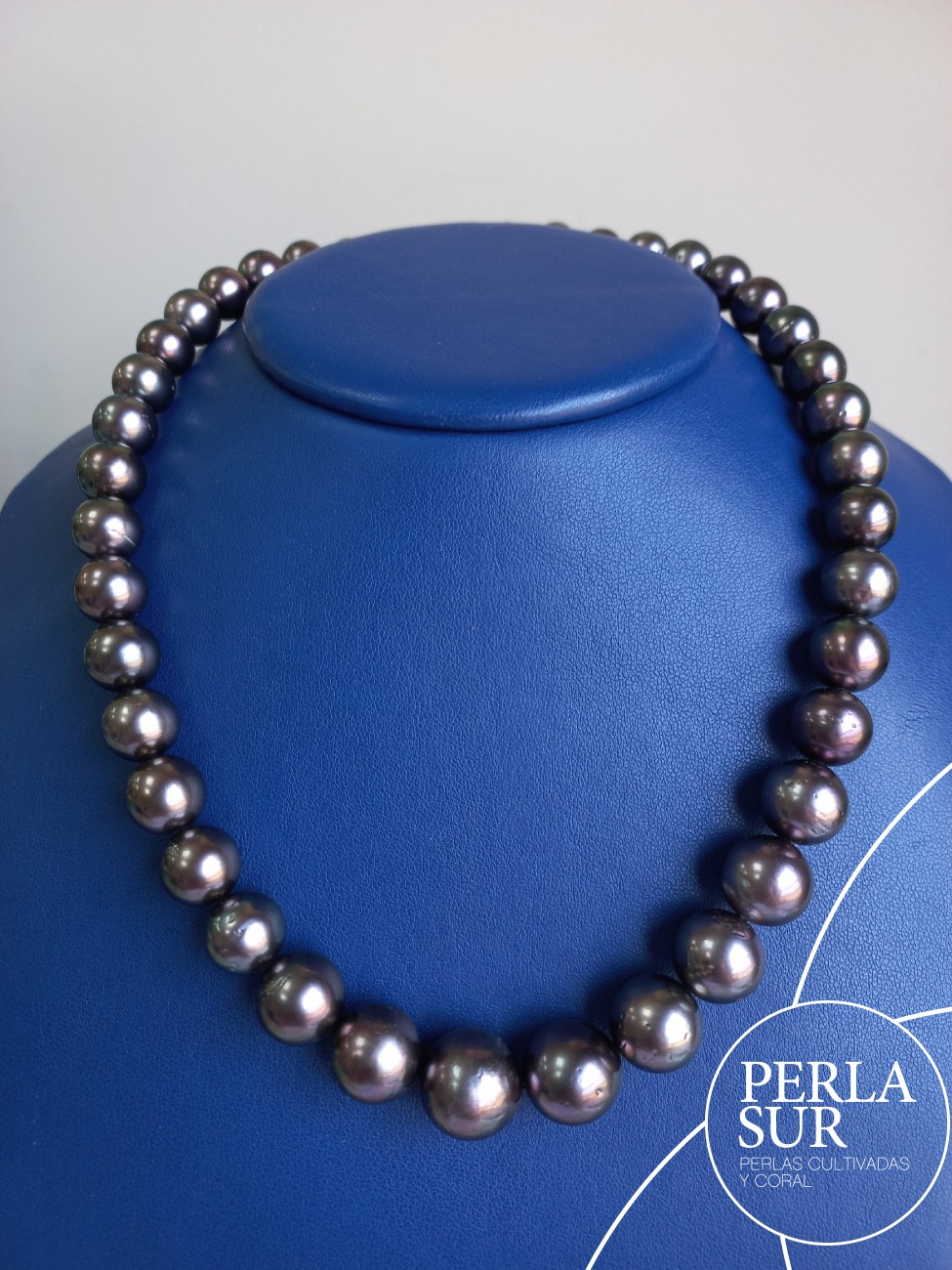 Collar Tahití 10x14'20mm 39p 43cm