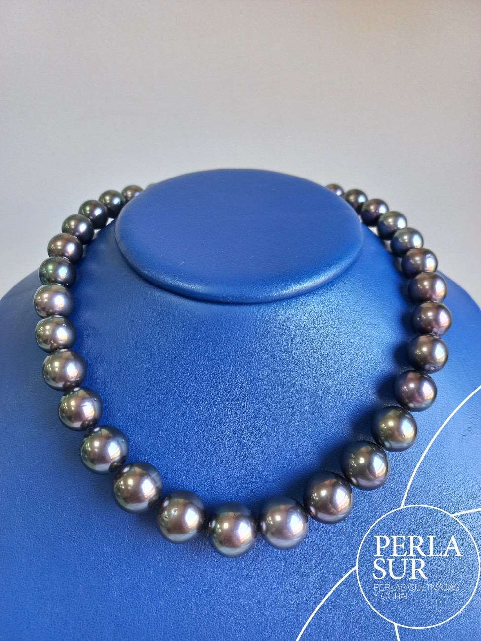 Collar Tahití 10x14'60mm Red.Tono Oscuro