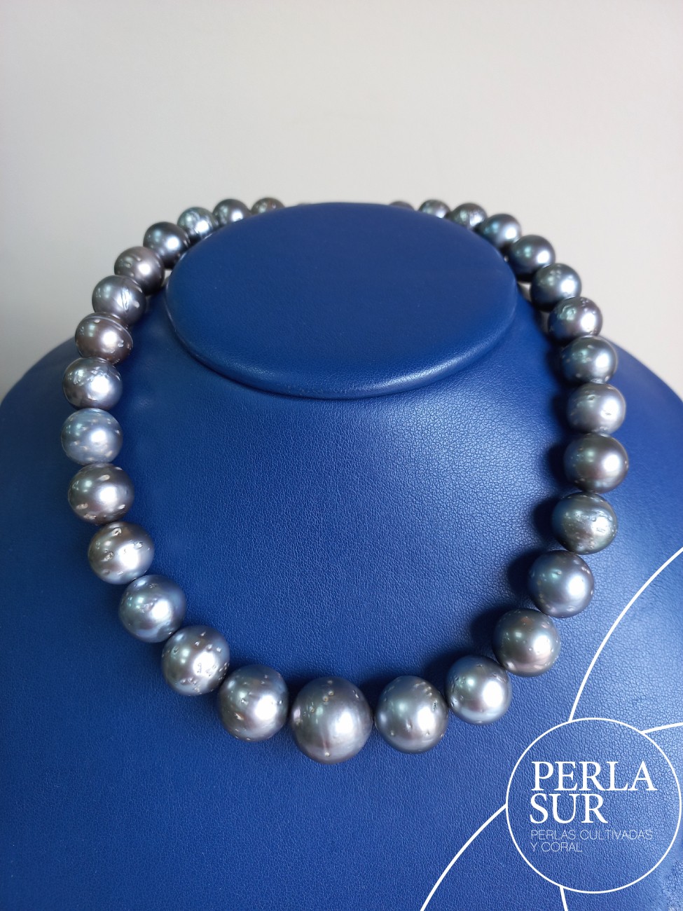 Collar Tahití 10'9x16'2mm Redonda Azul