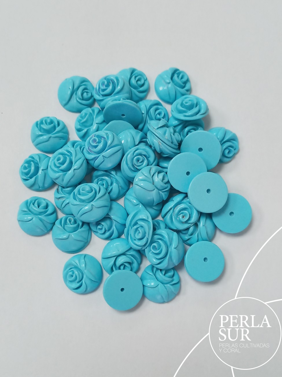 Rosas planas 10mm turquesa reconstituída