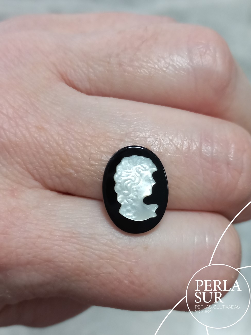 Victoria 12x16mm Camafeo Nácar Australiana + Ónix