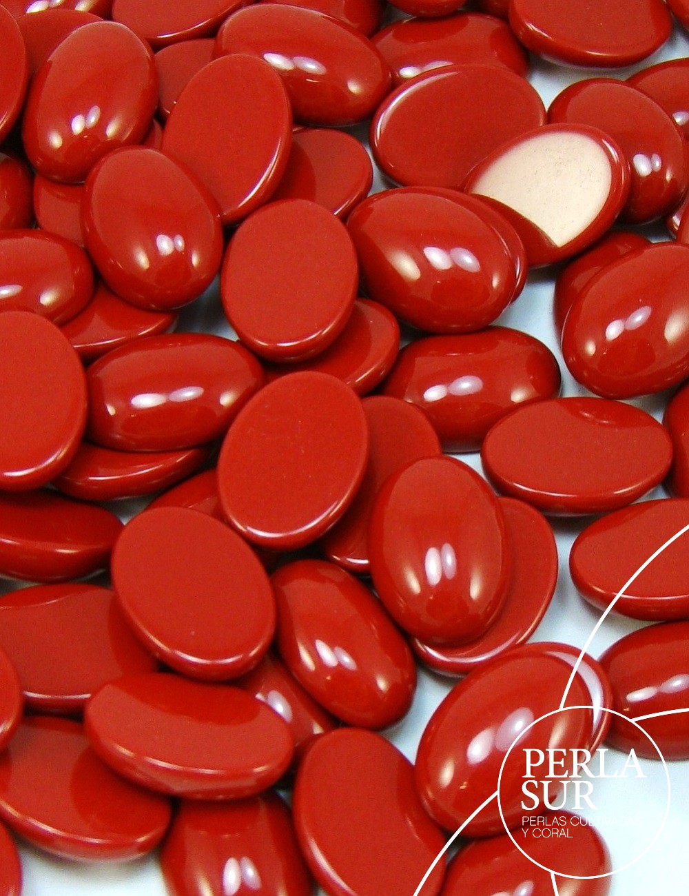 Cabuchón oval 10x14mm coral reconstituído