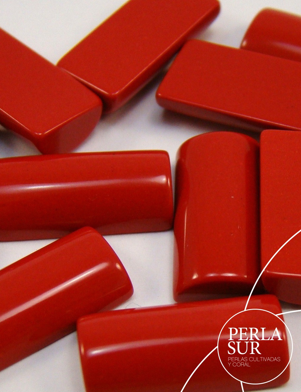 Medio tubo 7x14mm coral reconstituído