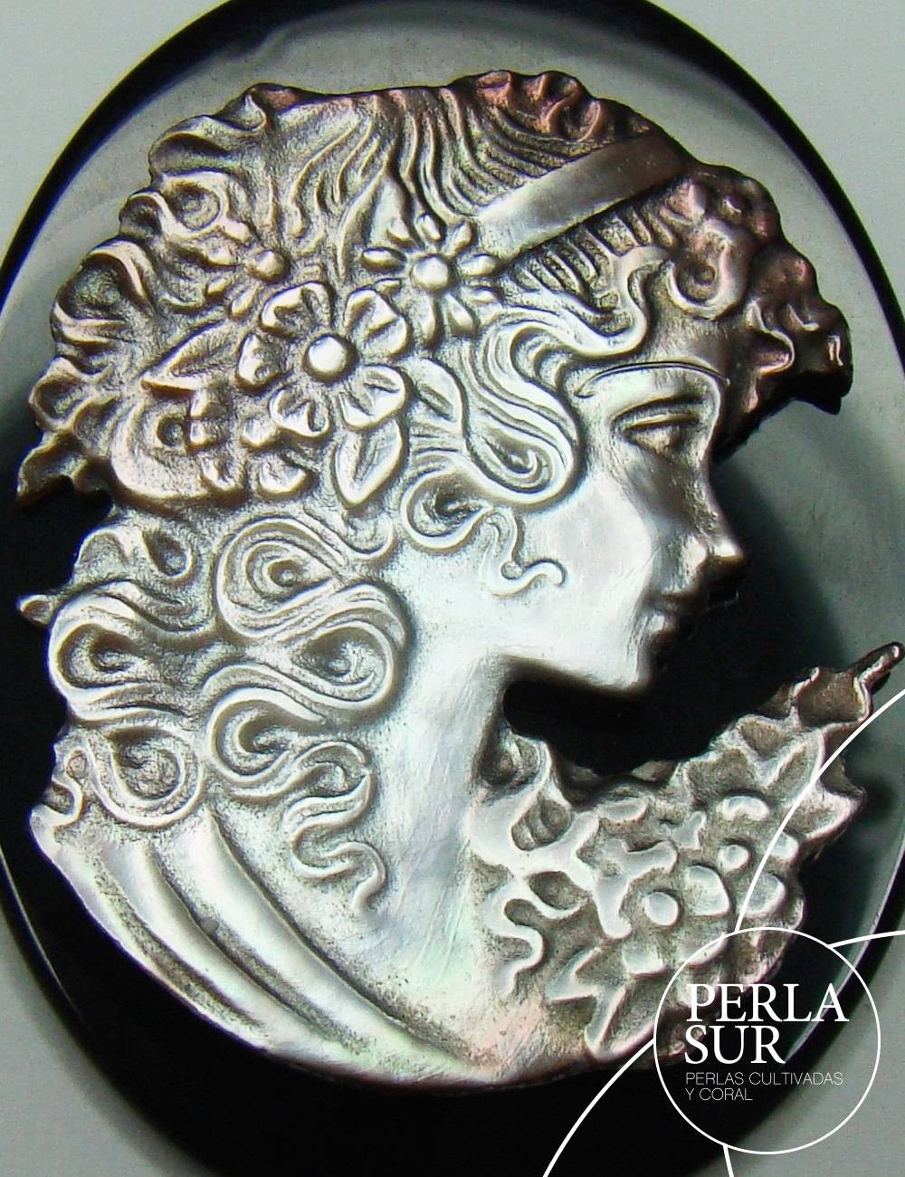 Lilian 30x40mm Camafeo Nácar Tahití + Ónix