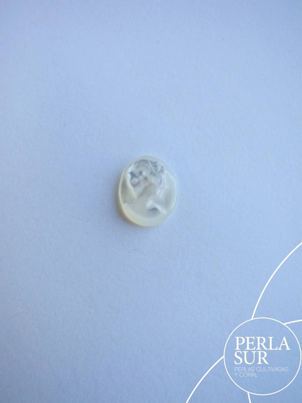 Sara 7x9mm Camafeo Nácar Australiana