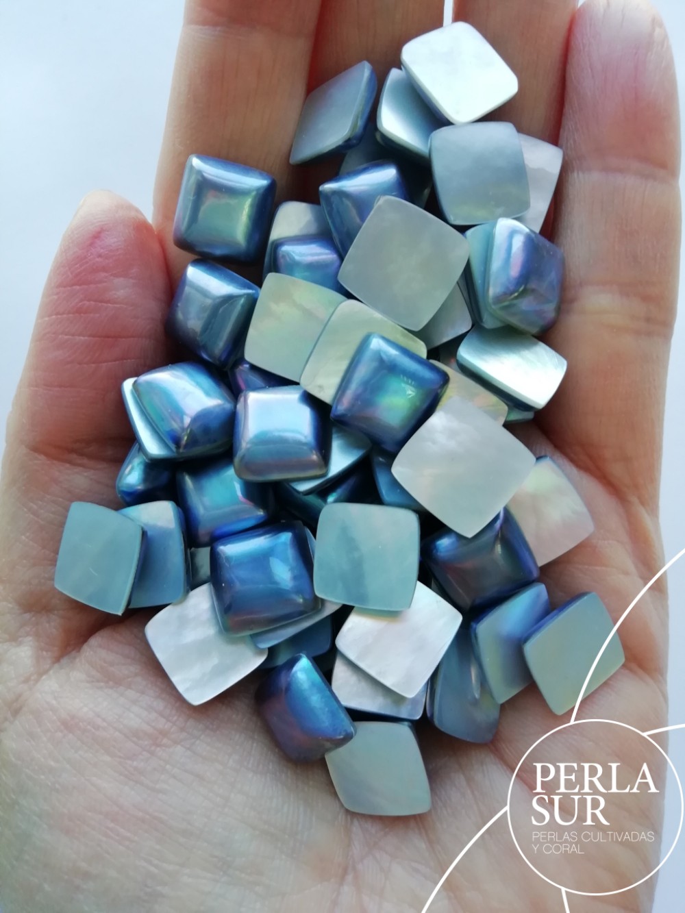 Mabe Cuadrada 10-10'5mm Cabujón Nácar Azul