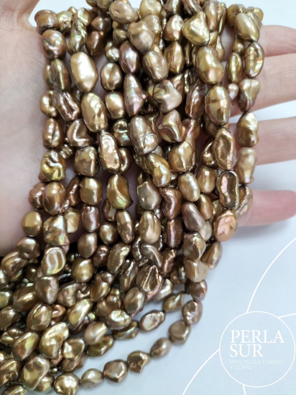 Hilo perla keshi 8x10mm dorada