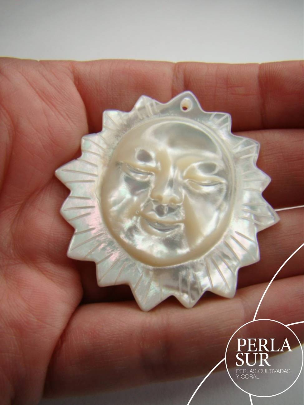 Sol 44x45mm Nácar Australiana