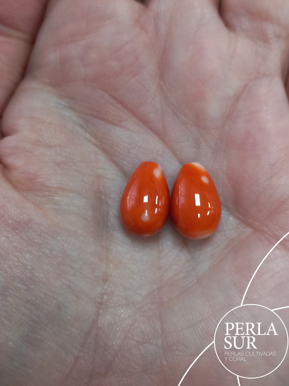 Par Perillas 9x14mm 1/2T coral Japonés