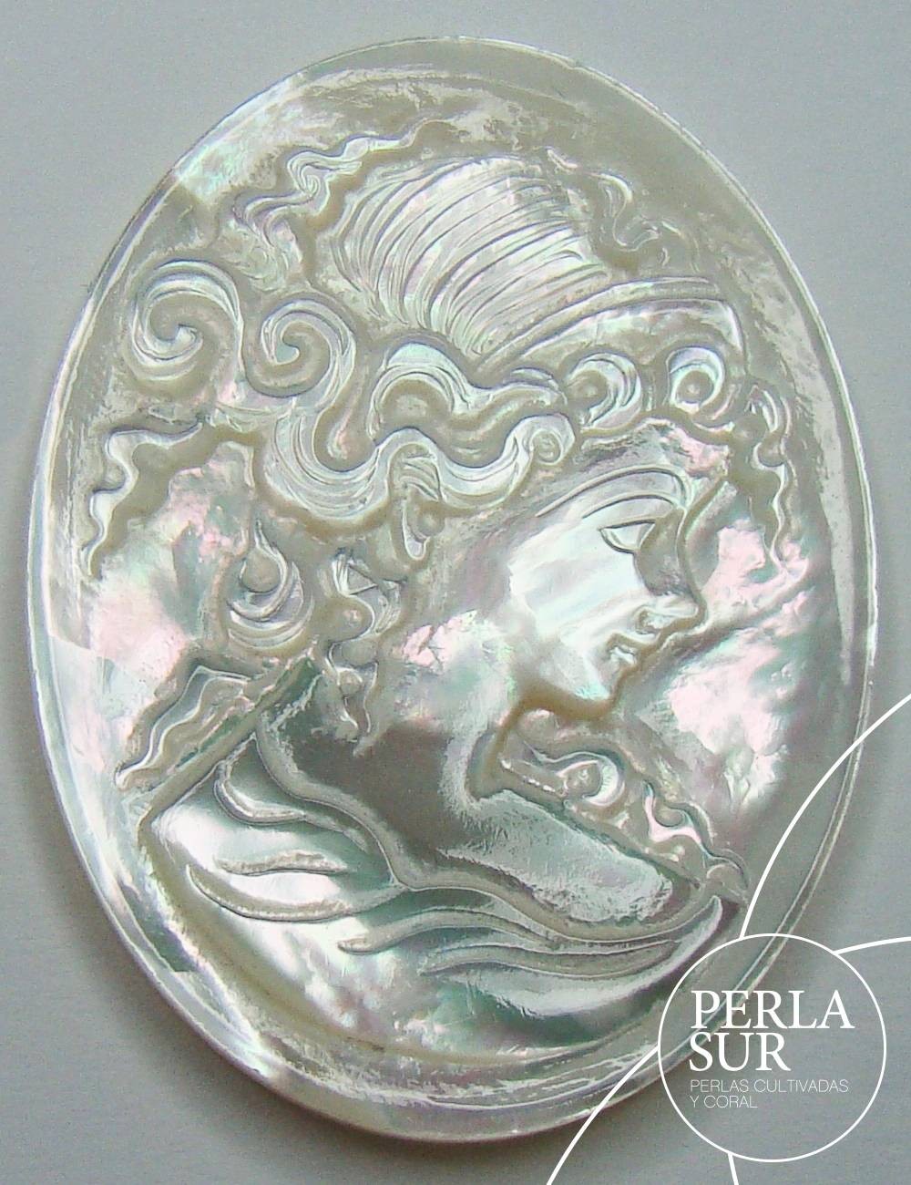 Rebeca 30x40mm Camafeo Nácar Australiana