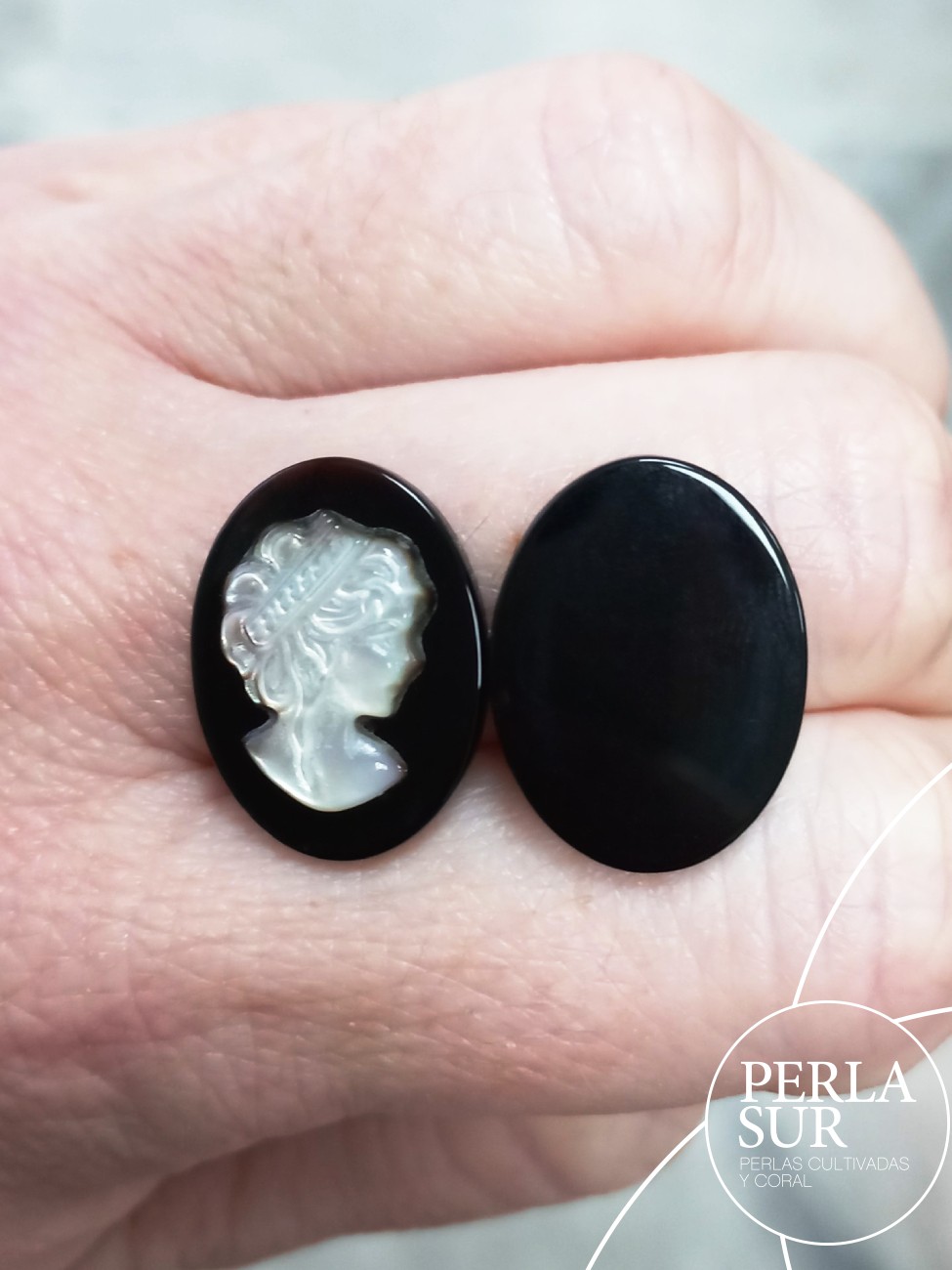 Par 15x20mm Atenea Camafeos Nácar Tahití + Ónix