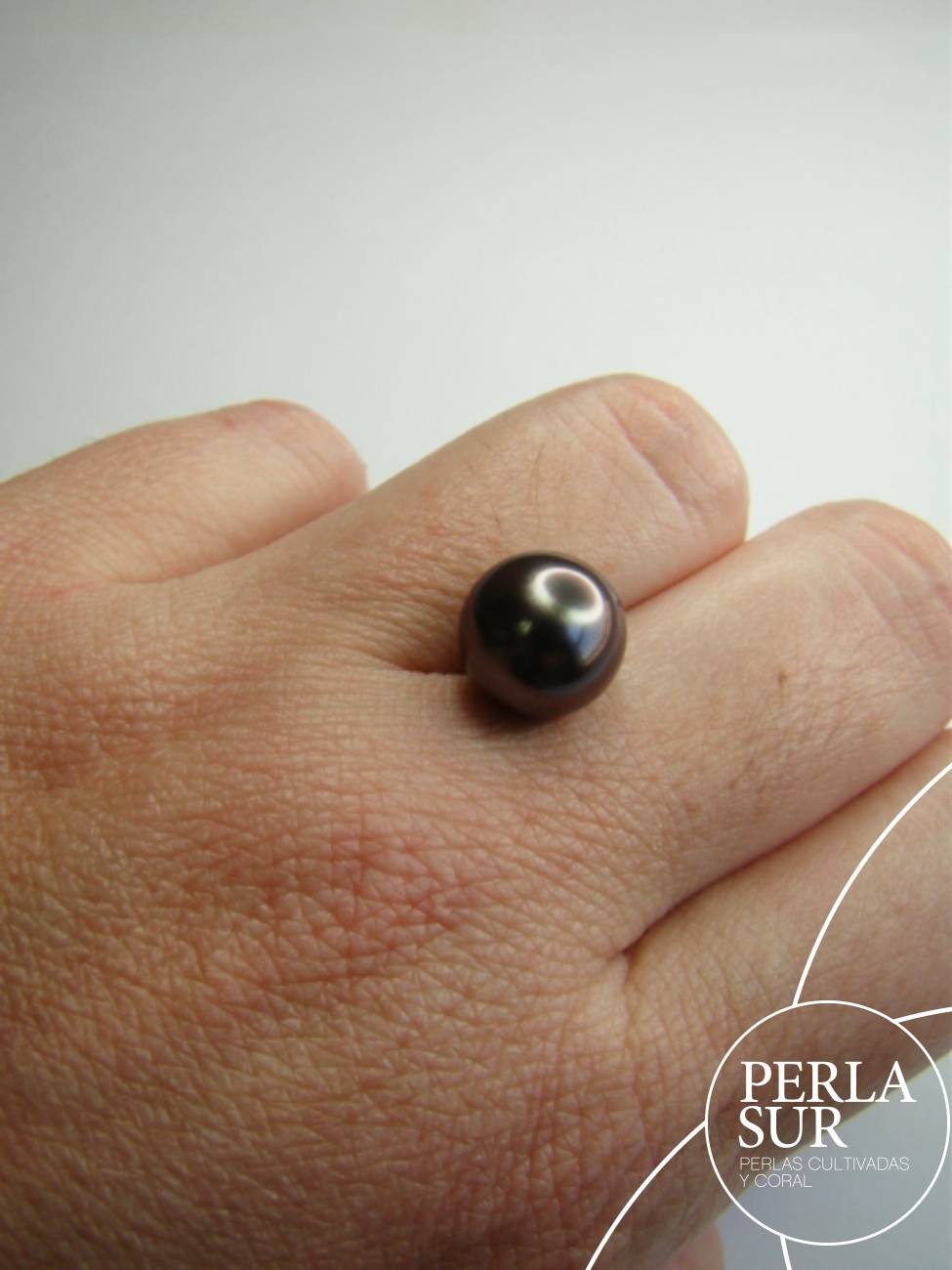 Perla 10'5-11mm Redonda Tahití