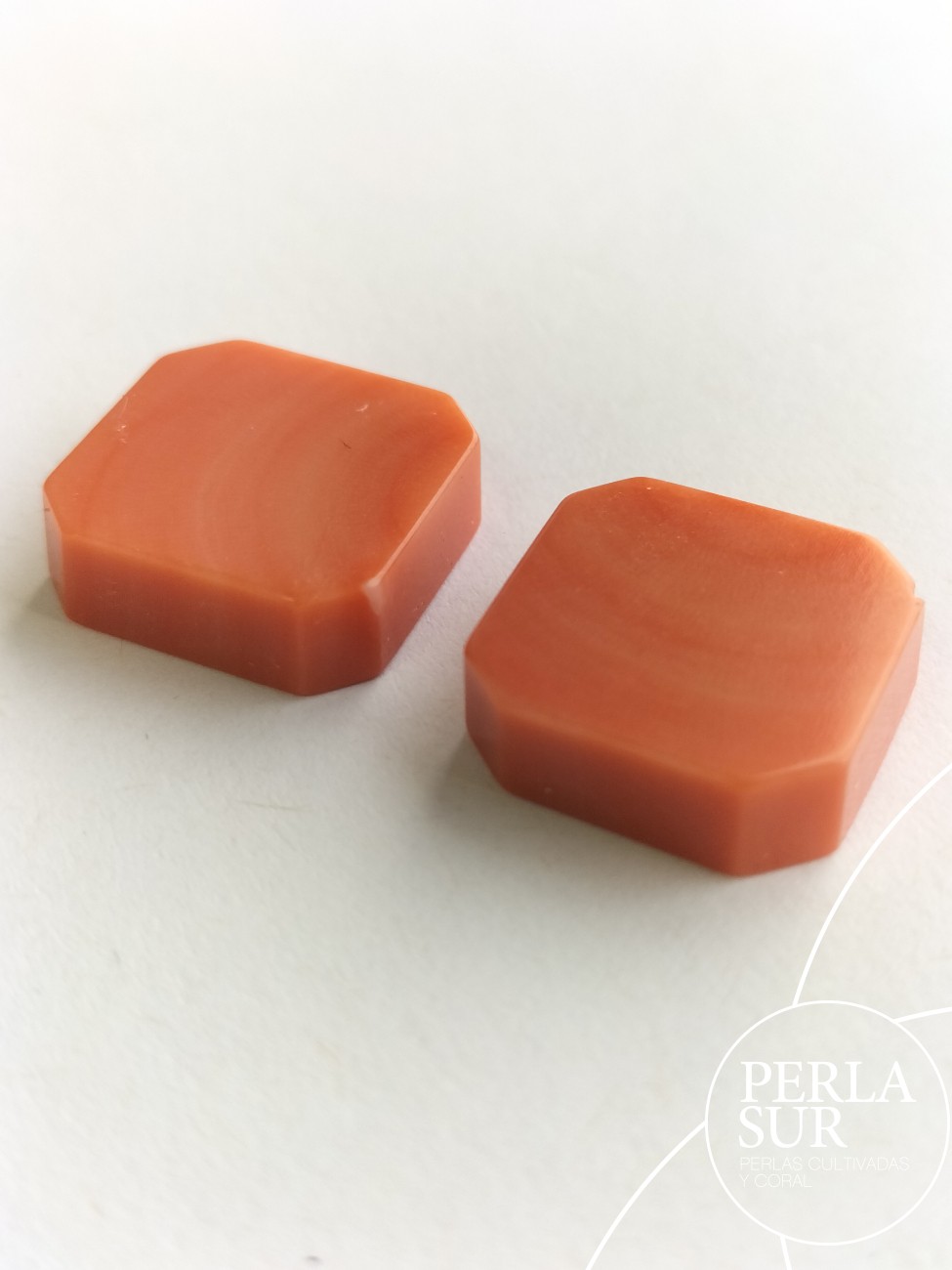 Par Piezas 14mm coral japonés