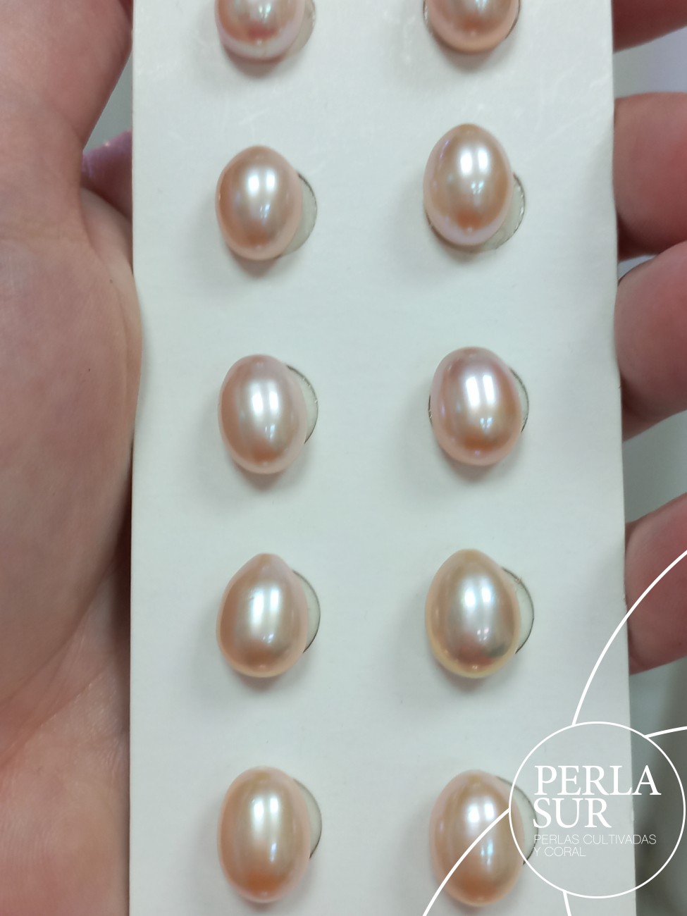 Pareja Perla 9x12mm Oval 1/2T. Color Natural
