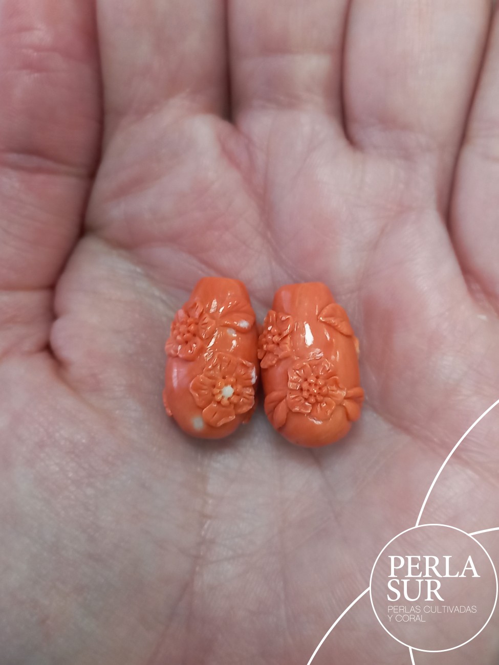 Par Perillas 21x13mm 1/2t flores coral japonés