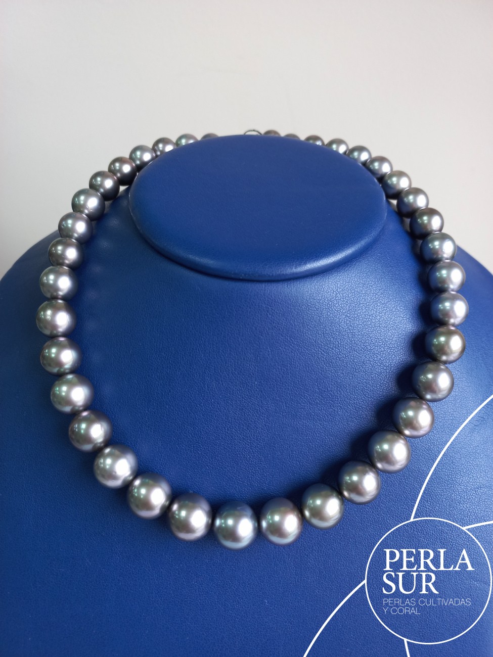 Collar Tahití R 9'5x13mm 39p 42'5cm