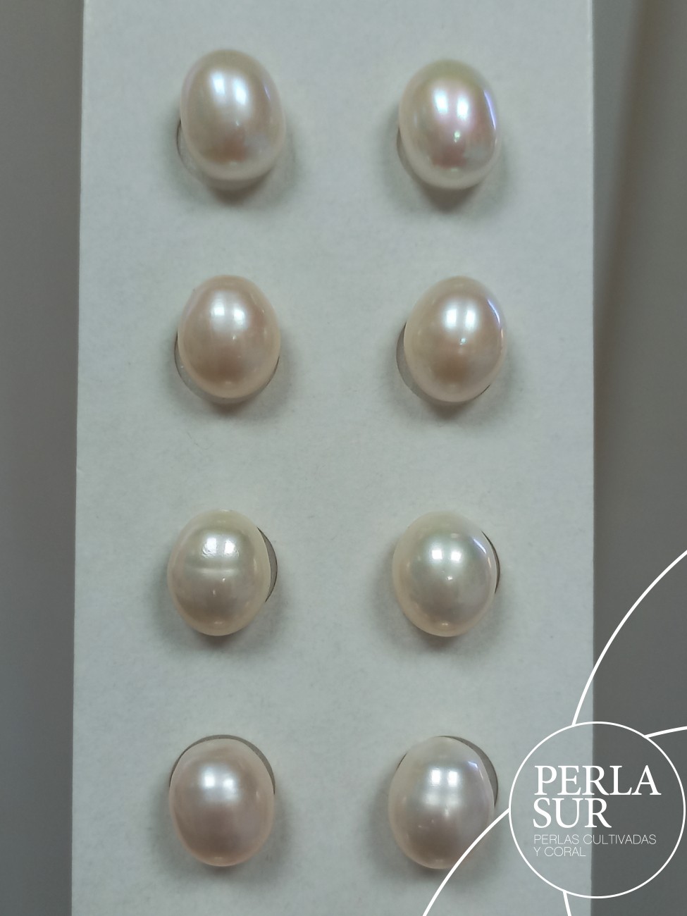 Pareja Perla Oval 9'75x12mm 1/2T. Blanca