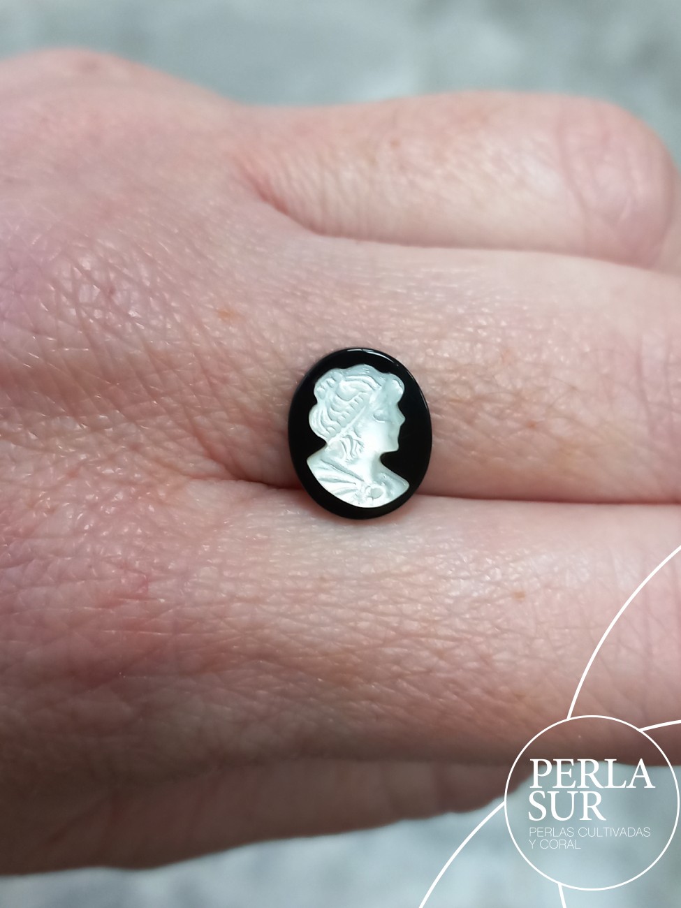 Agnes 10x12mm Camafeo Nácar Australiana + Ónix