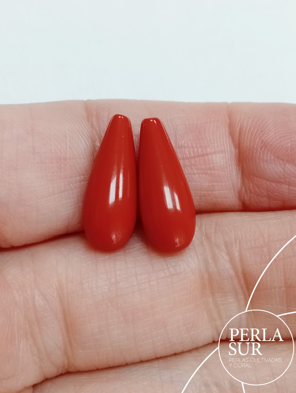 Perilla 7x18mm 1/2t coral sintético (rojo)