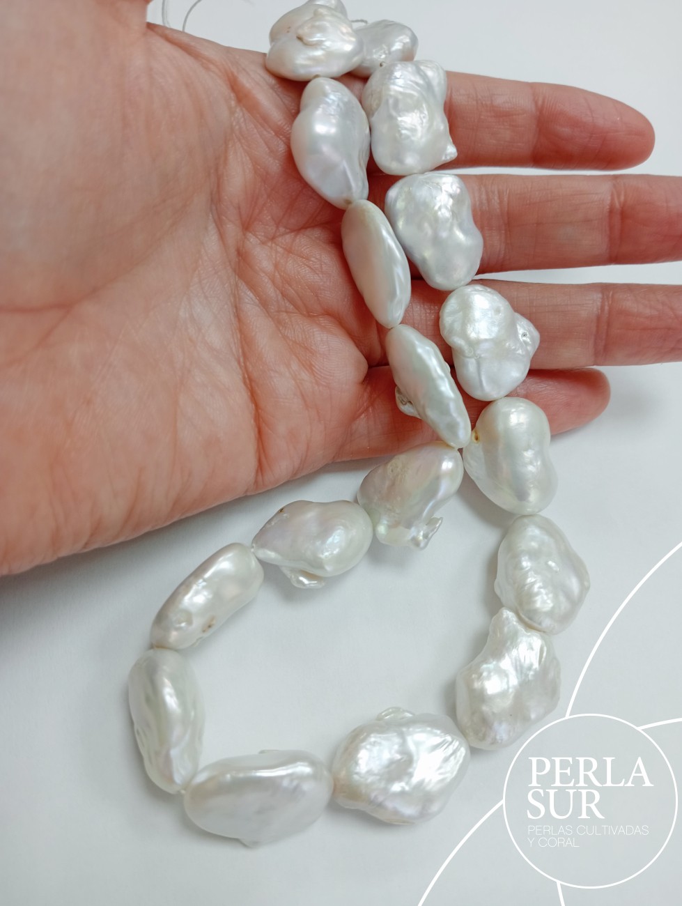 Hilo Perla "Nugget" 35x20mm blanca